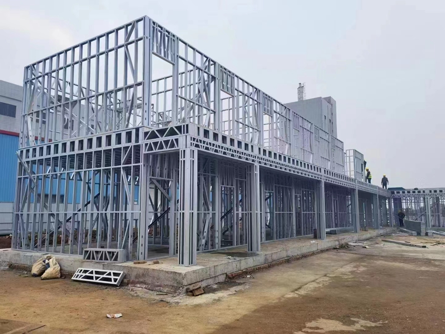 輕鋼結(jié)構(gòu)別墅的抗震性能主要體現(xiàn)在這5個方面