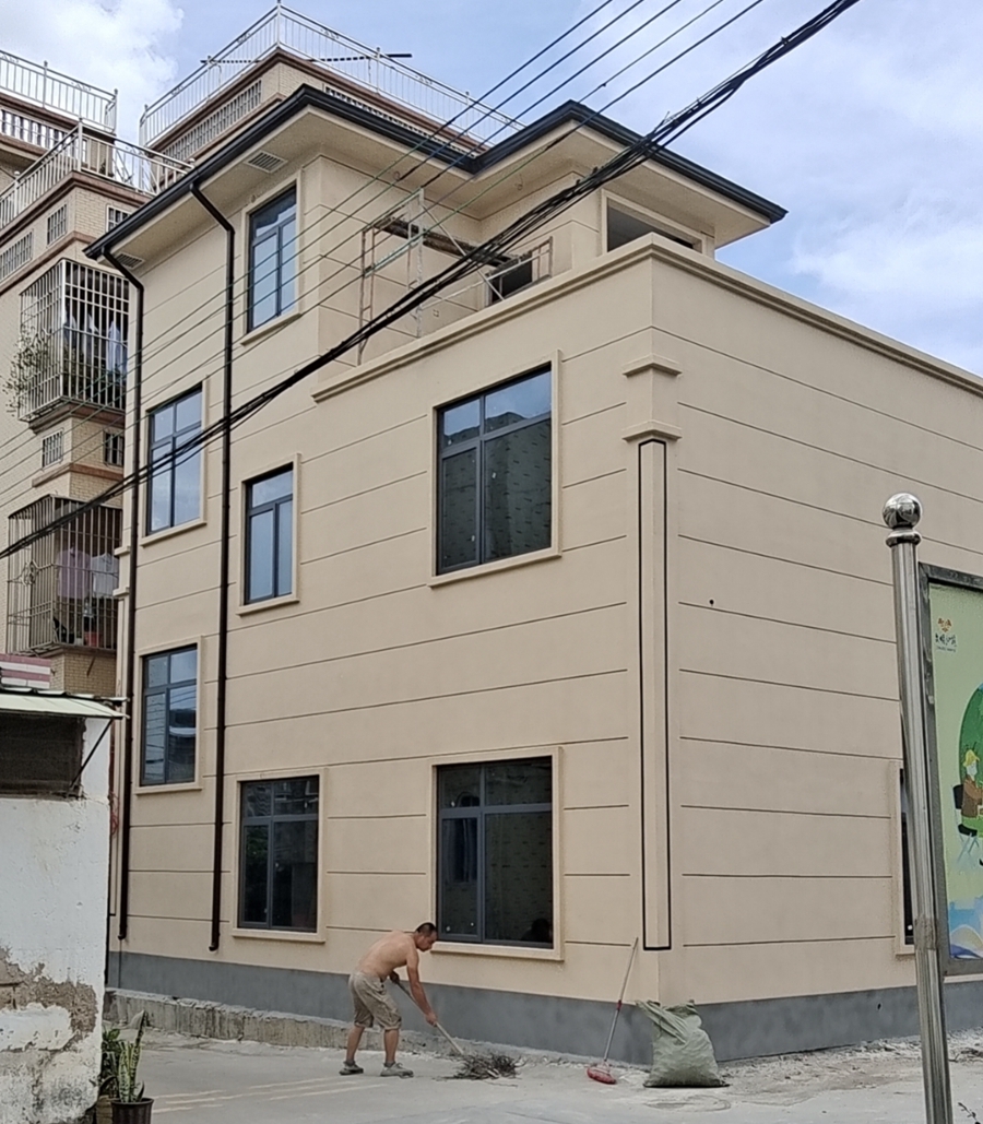 輕鋼別墅大窗戶設(shè)計保持室內(nèi)通風(fēng)