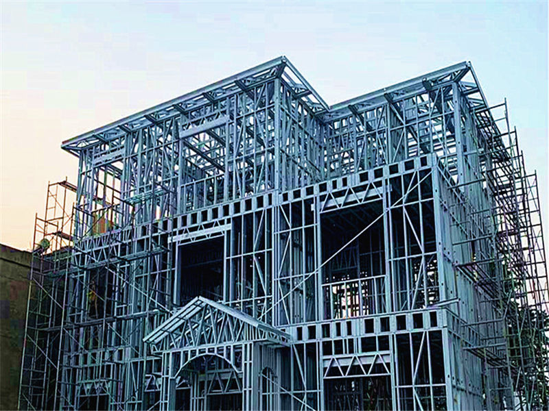 輕鋼別墅一打就爛了嗎？