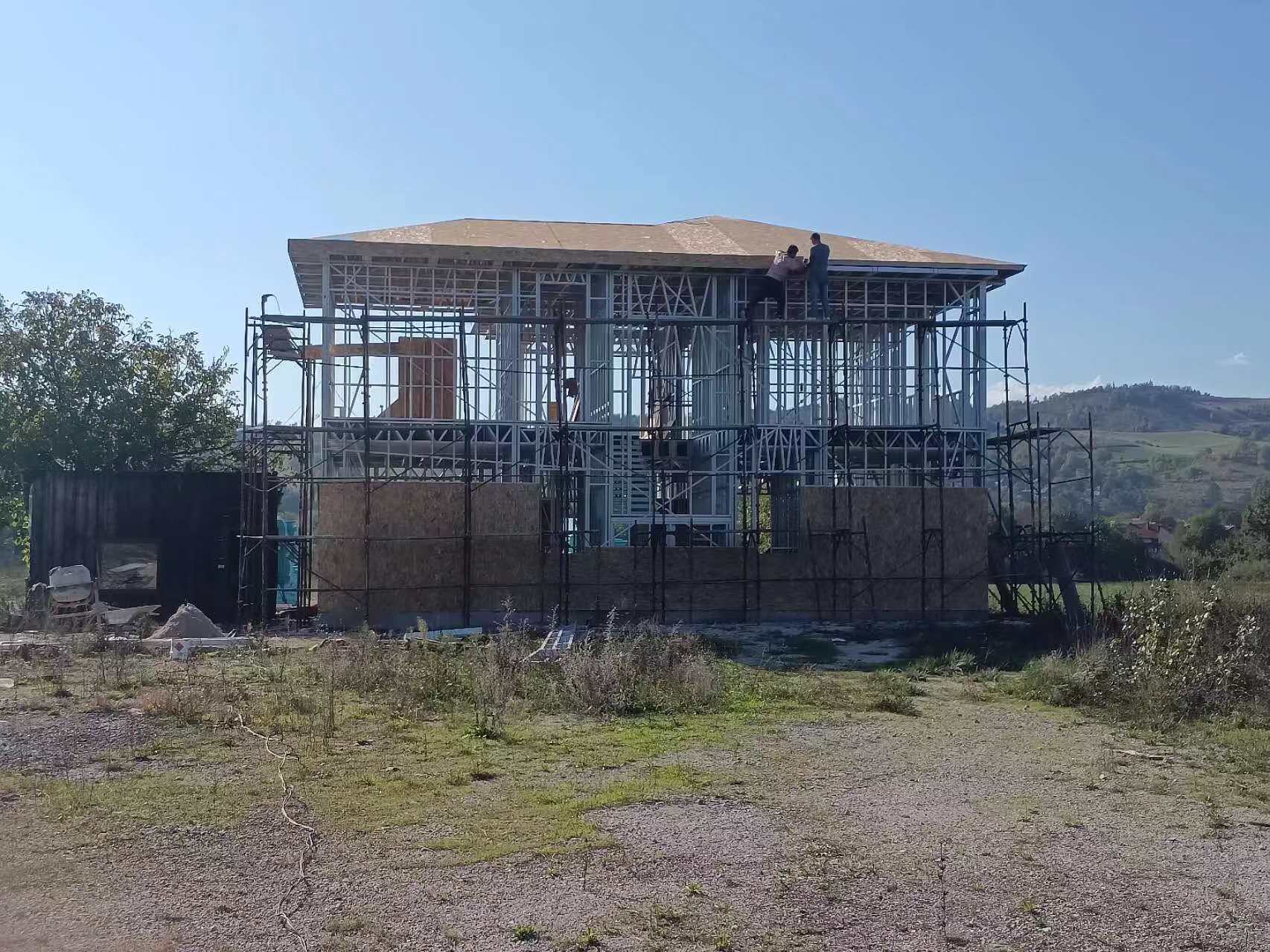 輕鋼別墅能否自己安裝？全面解析