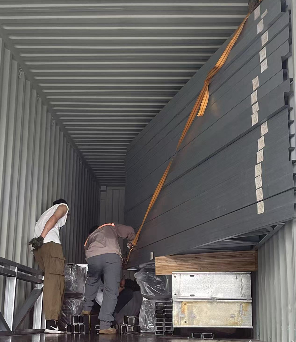 睿婕輕鋼別墅項(xiàng)目發(fā)美國(guó)嚴(yán)格按ASTM A653生產(chǎn)，并取得ICC-ES認(rèn)證！